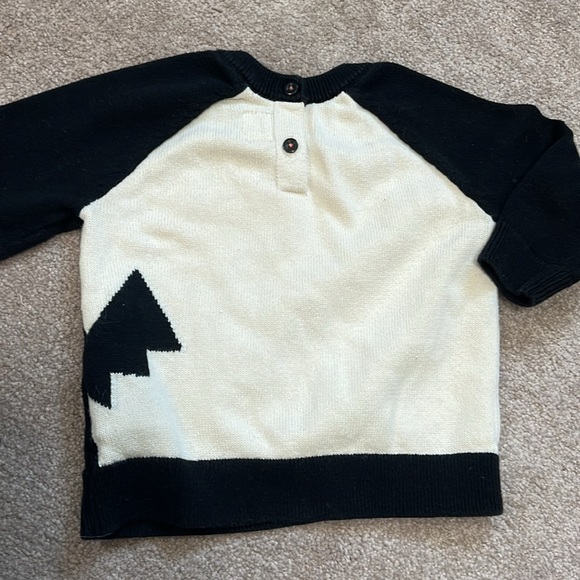 Gap Baby Bat Sweater Halloween Sweater Adorable Cozy Size 6-12 months - Picture 3 of 10